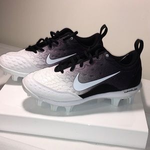Nike Hyperdiamond Ladies Softball Cleats Size 6